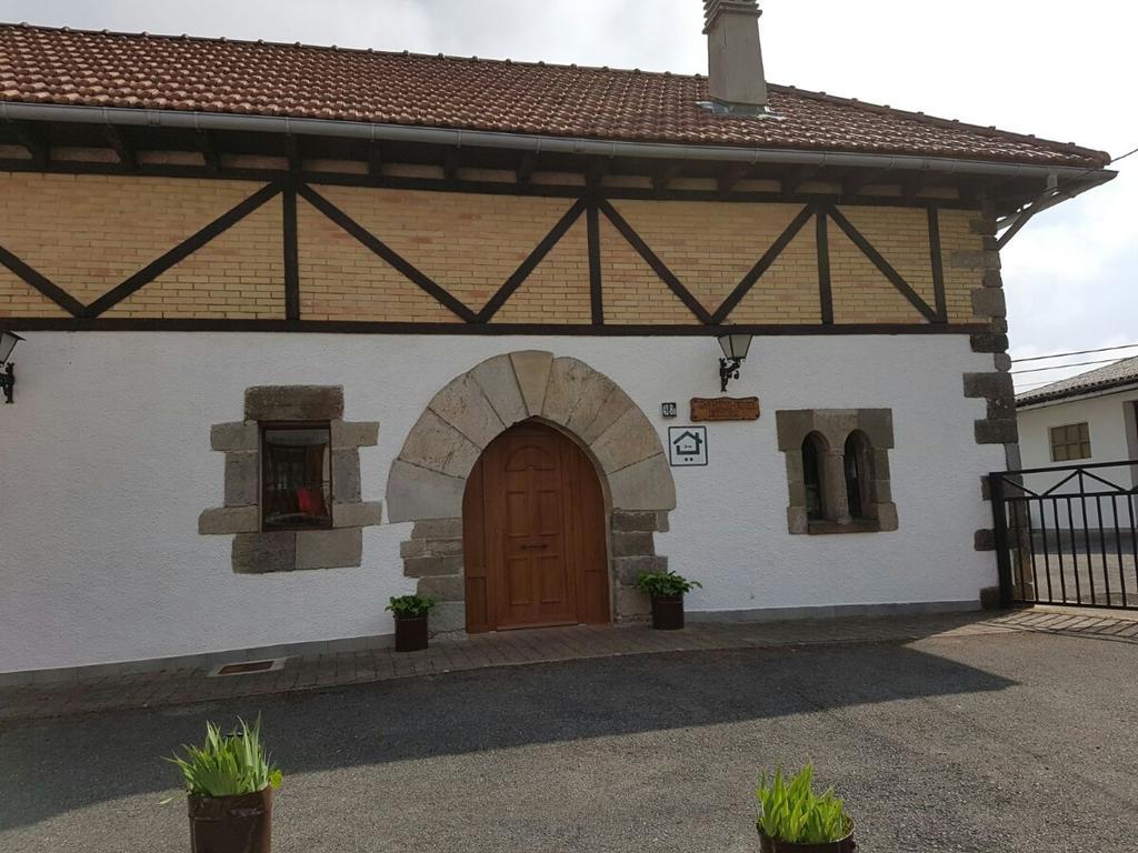 Casa Rural Oihan - Eder Apartment Espinal-Auzperri Екстериор снимка