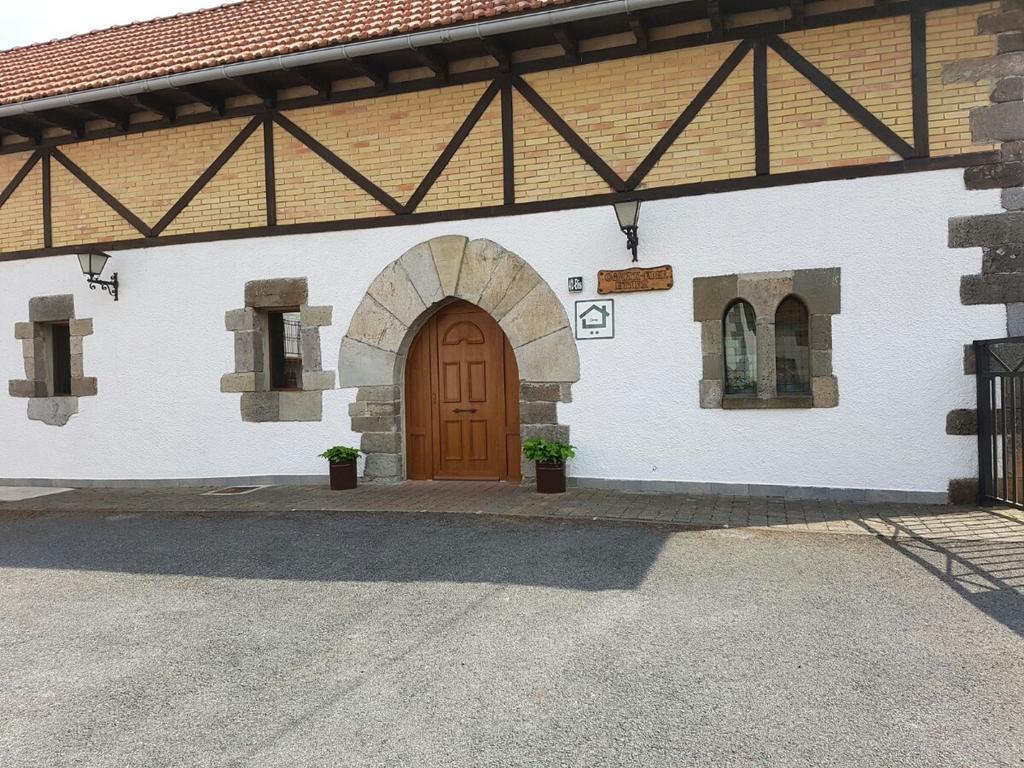 Casa Rural Oihan - Eder Apartment Espinal-Auzperri Екстериор снимка
